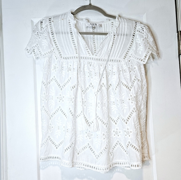 Sea New York Eyelet Lace Top With Tassels - Picture 1 of 5